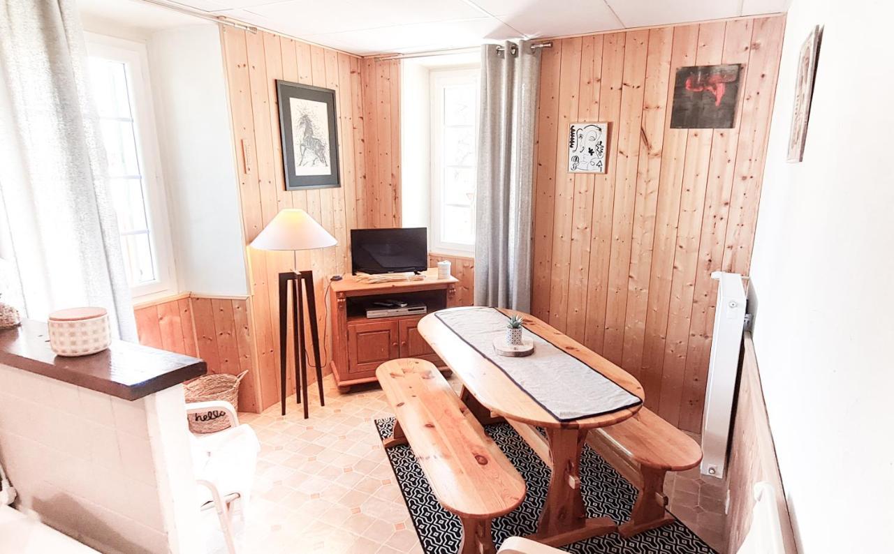 L'Auberge Saint-Vincent-les-Forts Bagian luar foto