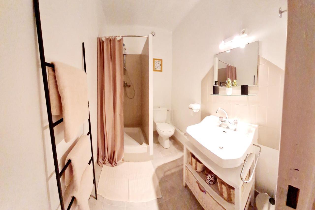 L'Auberge Saint-Vincent-les-Forts Bagian luar foto