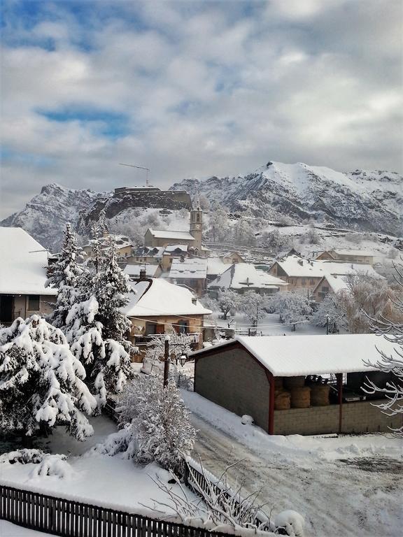 L'Auberge Saint-Vincent-les-Forts Bagian luar foto